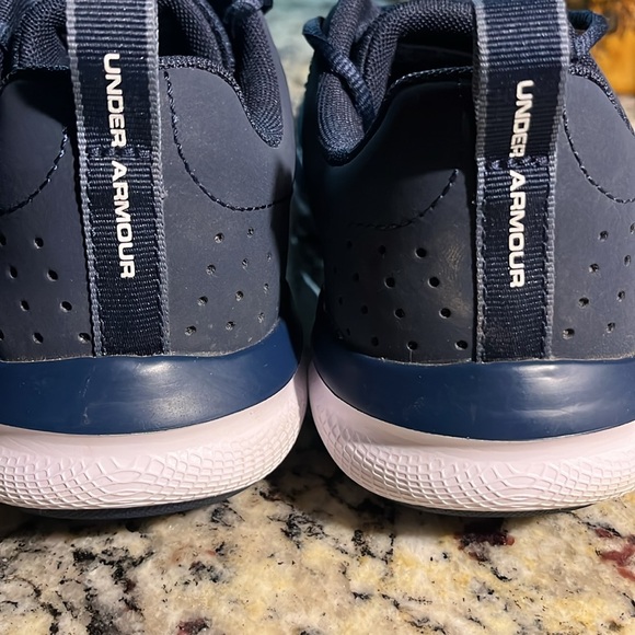 UNDER ARMOUR♦️CHARGED ASSERT RUNNING SHOE - Picture 5 of 14